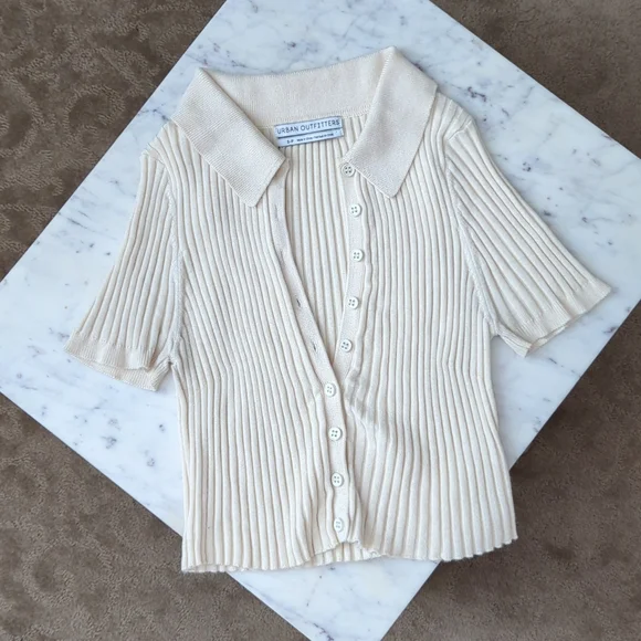 Urban Outfitters Crop Top - Picture 2 of 4